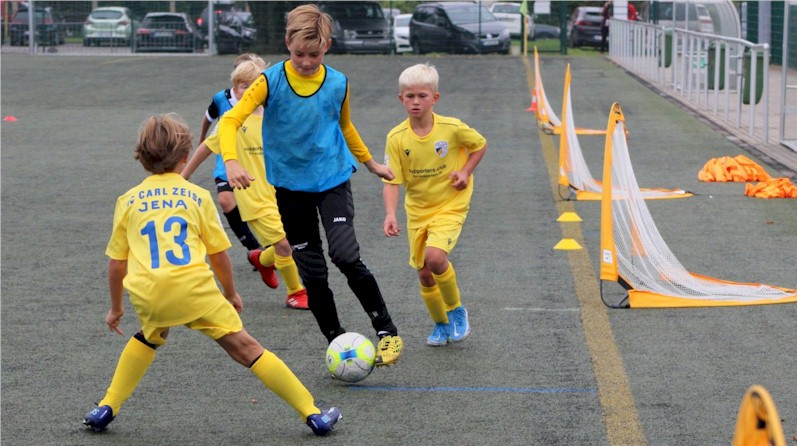 Test unserer E1-Junioren gegen Carl Zeiss Jena Test unserer E1-Junioren gegen Carl Zeiss Jena