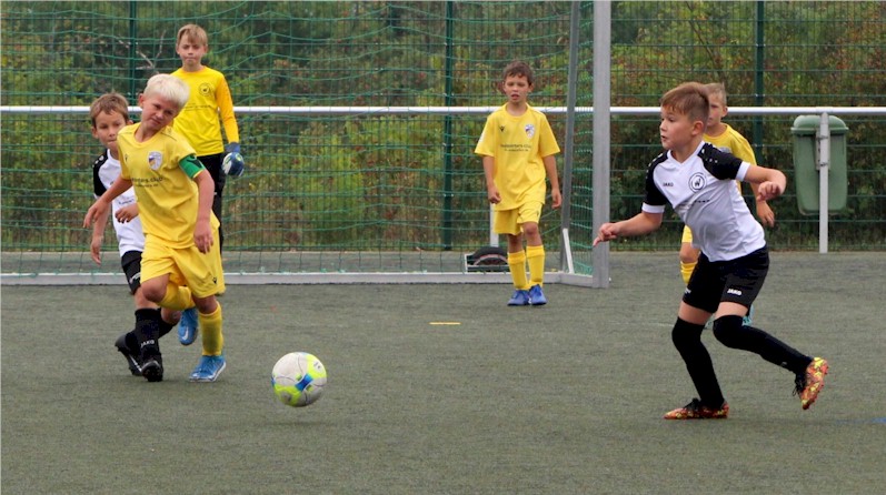 Test unserer E1-Junioren gegen Carl Zeiss Jena Test unserer E1-Junioren gegen Carl Zeiss Jena