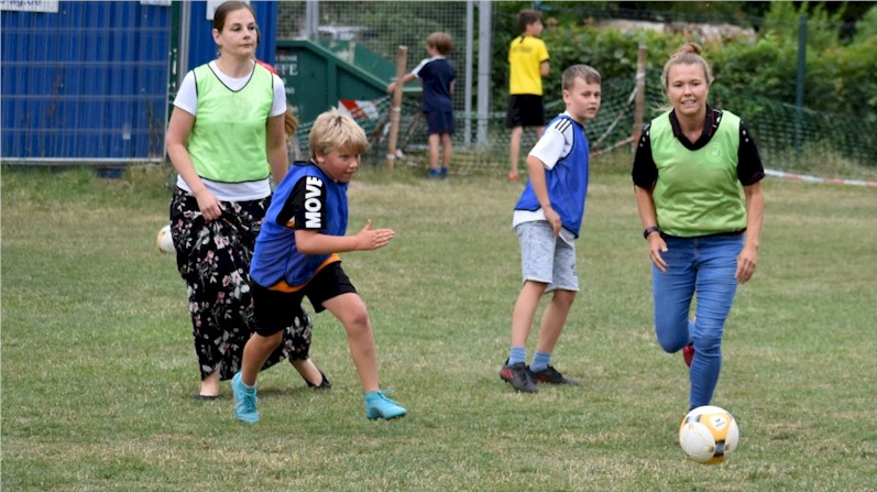 E1-Junioren vom VfB Oberweimar E1-Junioren vom VfB Oberweimar