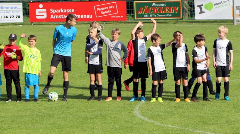 7:2 Sieg unserer E1-Junioren in Martinroda 7:2 Sieg unserer E1-Junioren in Martinroda