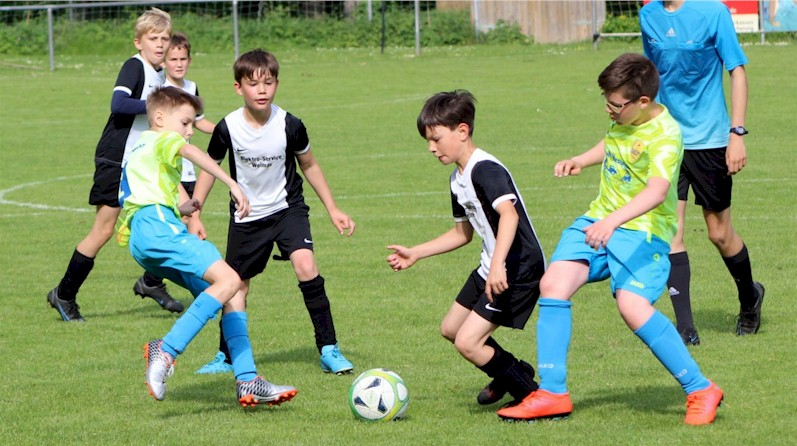 7:2 Sieg unserer E1-Junioren in Martinroda 7:2 Sieg unserer E1-Junioren in Martinroda