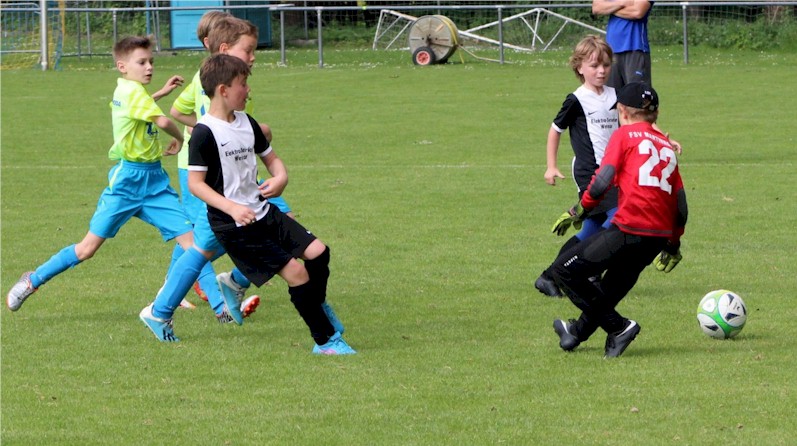 7:2 Sieg unserer E1-Junioren in Martinroda 7:2 Sieg unserer E1-Junioren in Martinroda