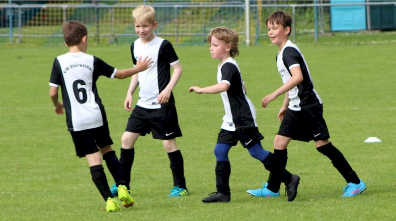 7:2 Sieg unserer E1-Junioren in Martinroda 7:2 Sieg unserer E1-Junioren in Martinroda