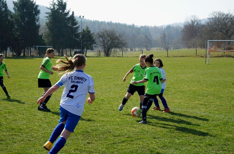 Die E-Juniorinnen vom VfB Oberweimar in Bad Salzungen