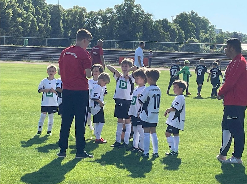 KFA-Turnier mit den F-Junioren des VfB Oberweimar KFA-Turnier mit den F-Junioren des VfB Oberweimar
