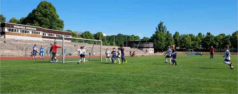 KFA-Turnier mit den F-Junioren des VfB Oberweimar KFA-Turnier mit den F-Junioren des VfB Oberweimar