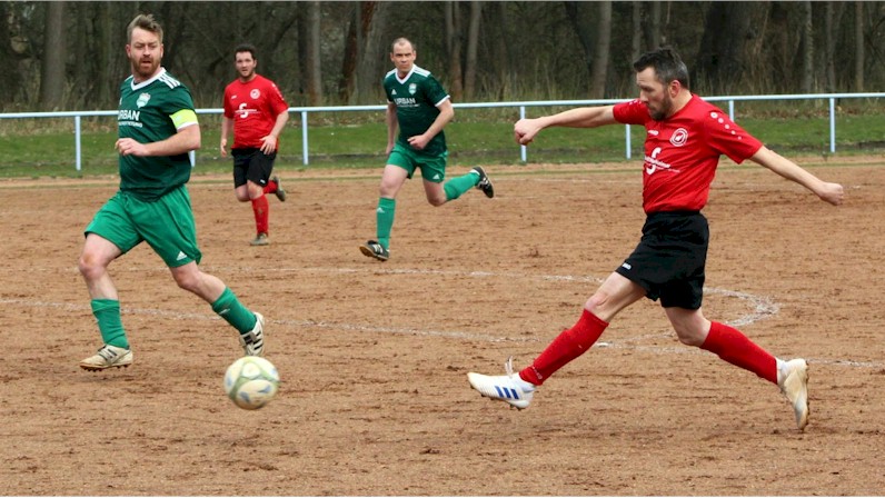 Herren gewinnen 2:0 gegen Ettersberg
