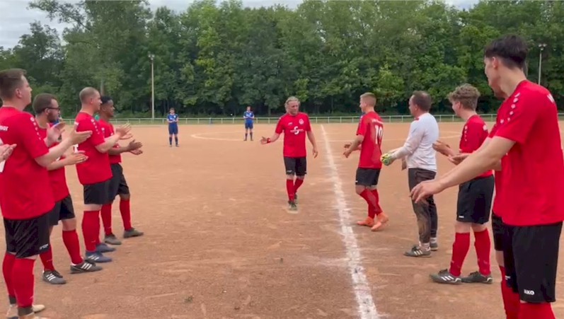 Ein würdiger Abschied Ein würdiger Abschied