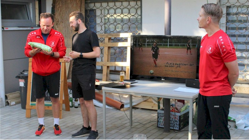 Saisonabschluss im Vereinsheim Saisonabschluss im Vereinsheim