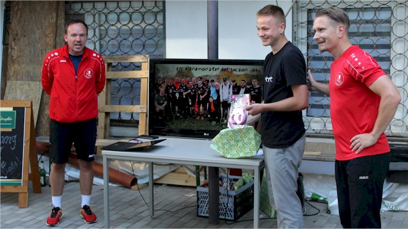 Saisonabschluss im Vereinsheim Saisonabschluss im Vereinsheim