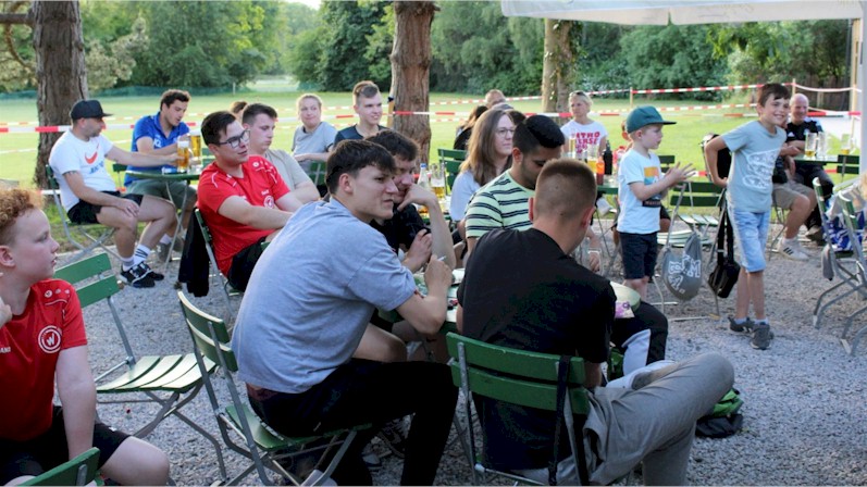 Saisonabschluss im Vereinsheim Saisonabschluss im Vereinsheim