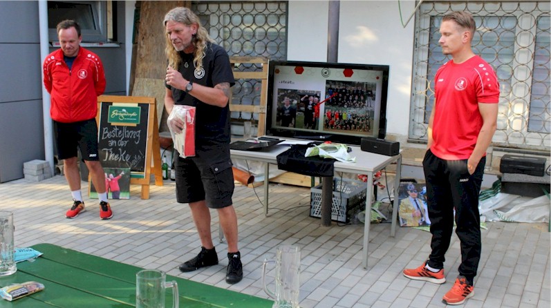 Saisonabschluss im Vereinsheim Saisonabschluss im Vereinsheim