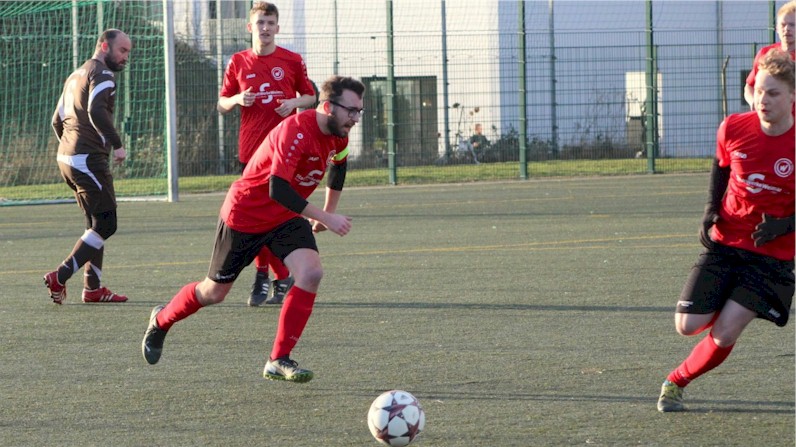 Test mit Höhen und Tiefen - Männer spielen 2:2 gegen Weimarer SV Test mit Höhen und Tiefen - Männer spielen 2:2 gegen Weimarer SV