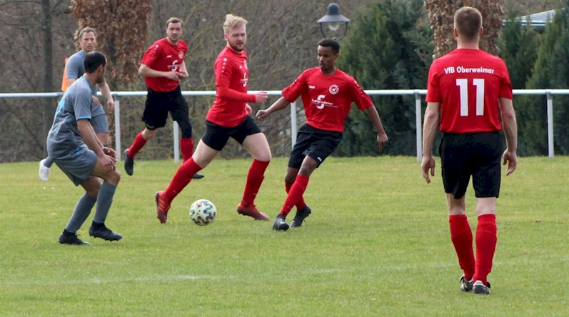 Sieg im Spitzenspiel