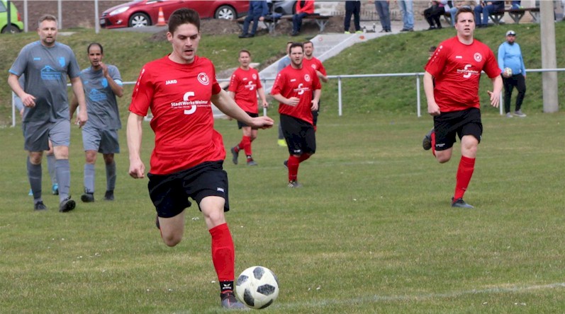 Sieg im Spitzenspiel