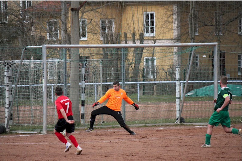 2:0-Arbeitssieg auf der Falkenburg
