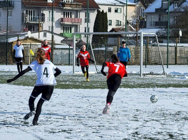 C-Juniorinnen vom VfB Oberweimar in Meiningen