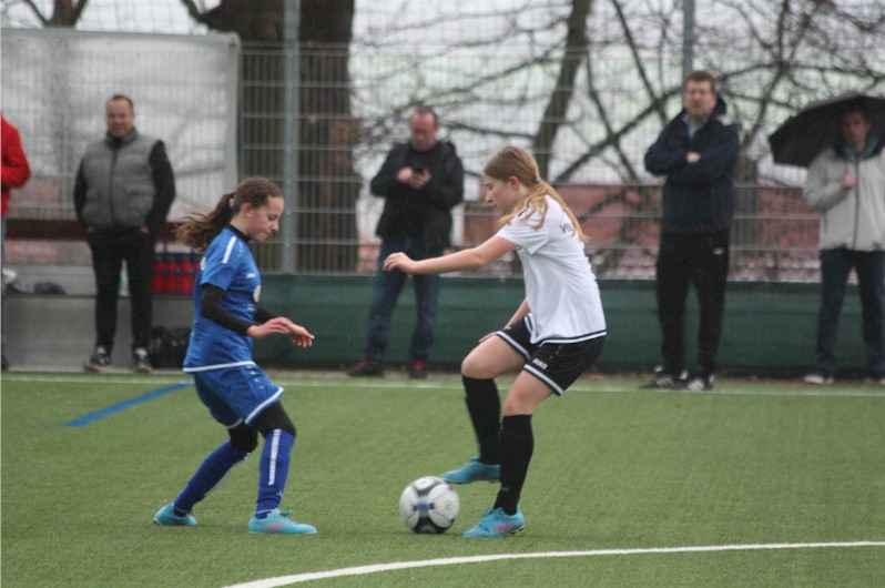 C-Juniorinnen des VfB Oberweimar gewinnen gegen EFC Ruhla 08