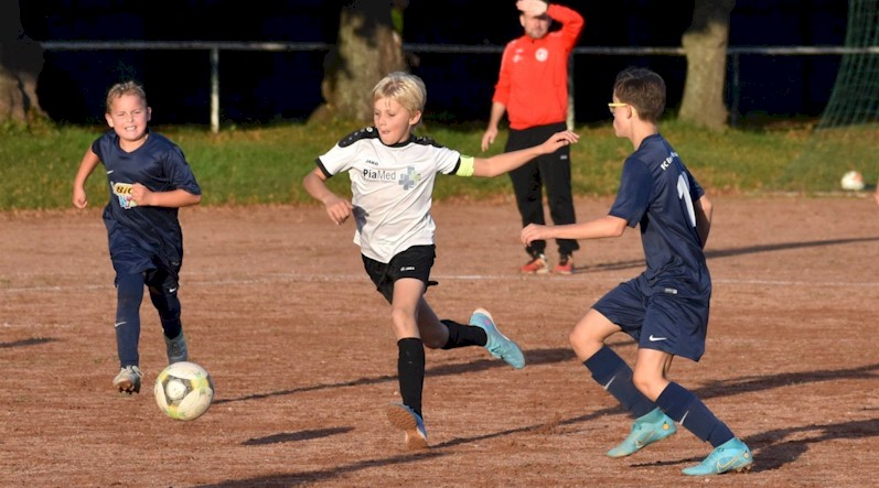D2-Junioren vom VfB Oberweimar siegen im Pokalderby