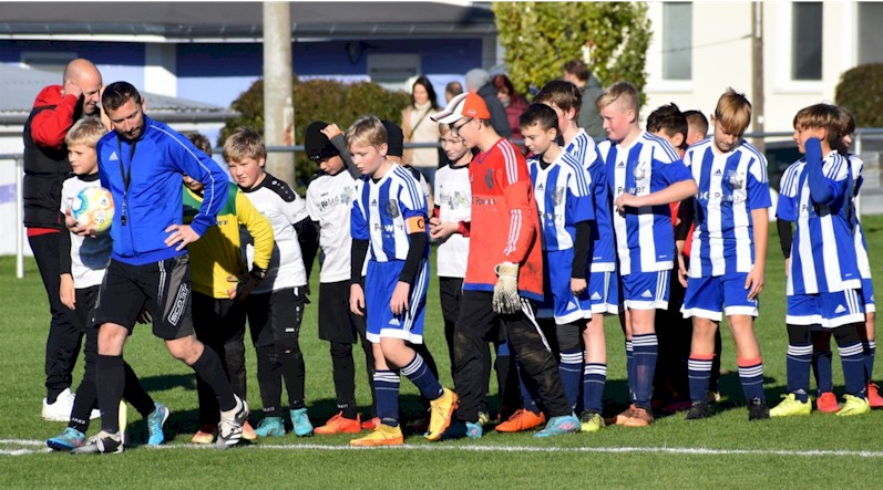 D2-Junioren vom VfB Oberweimar beim Auswärtsspiel in Niederzimmern D2-Junioren vom VfB Oberweimar beim Auswärtsspiel in Niederzimmern