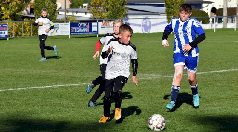 D2-Junioren vom VfB Oberweimar beim Auswärtsspiel in Niederzimmern D2-Junioren vom VfB Oberweimar beim Auswärtsspiel in Niederzimmern