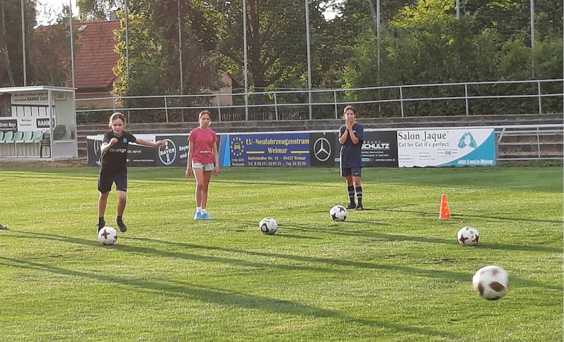 Training der D-Juniorinnen vom VfB Oberweimar
