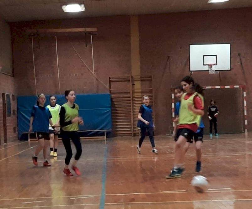 Endlich wieder Hallentraining Endlich wieder Hallentraining