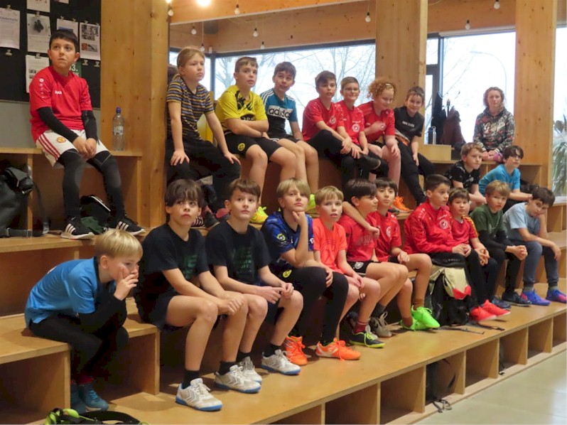 Die E-Junioren vom VfB Oberweimar in der Kletterhalle