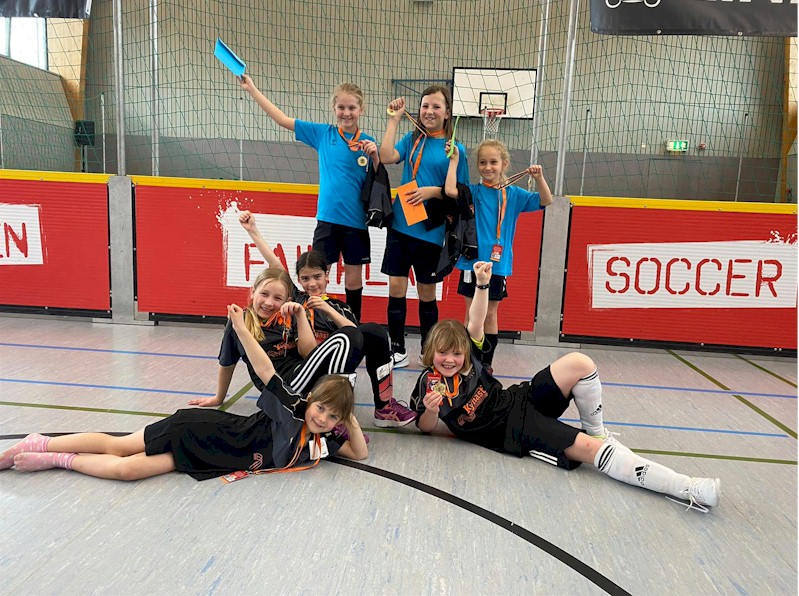 VfB Oberweimar Mädels zu Gast bei der Street Soccer Tour in Erfurt! VfB Oberweimar Mädels zu Gast bei der Street Soccer Tour in Erfurt!