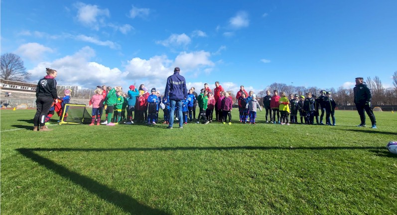TFV-Turnier der F-Juniorinnen mit Gastgeber VfB Oberweimar