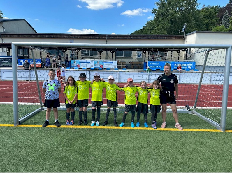 F-Juniorinnen des VfB Oberweimar beim Kinderfussballturnier!
