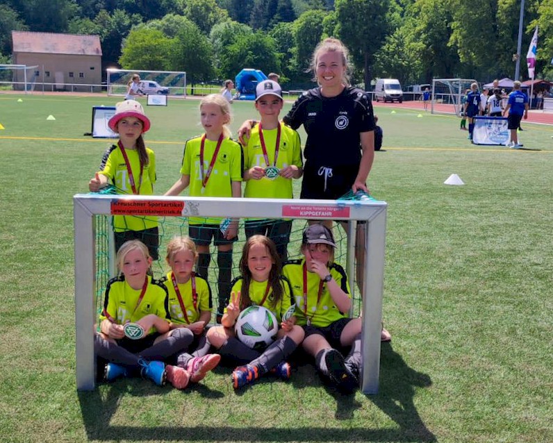 F-Juniorinnen des VfB Oberweimar beim Kinderfussballturnier!