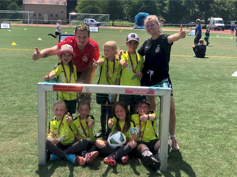 F-Juniorinnen des VfB Oberweimar beim Kinderfussballturnier! F-Juniorinnen des VfB Oberweimar beim Kinderfussballturnier!