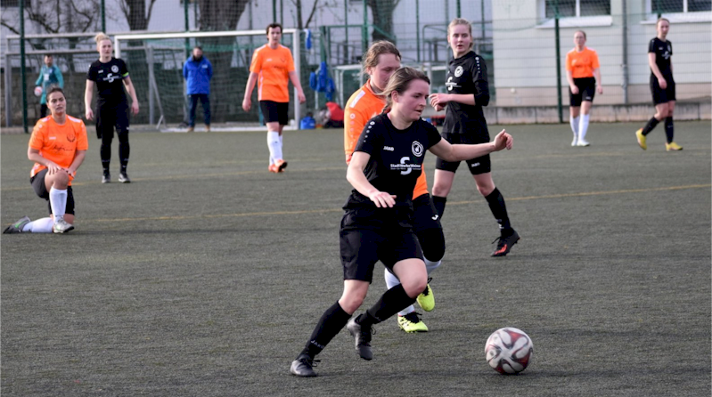 Frauen vom VfB Oberweimar im Spiel gegen Wismut Gera