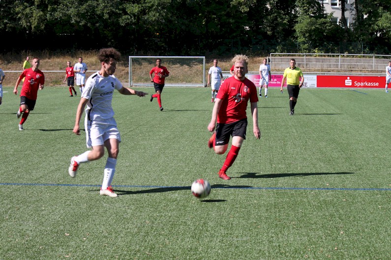 Der VfB Oberweimar zu Gast beim Schöndorfer SV Der VfB Oberweimar zu Gast beim Schöndorfer SV