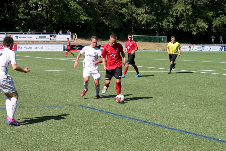 Der VfB Oberweimar zu Gast beim Schöndorfer SV Der VfB Oberweimar zu Gast beim Schöndorfer SV