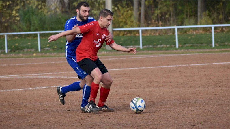 Hart erkämpfter Derbysieg - Herren schlagen Empor 2:0 Hart erkämpfter Derbysieg - Herren schlagen Empor 2:0