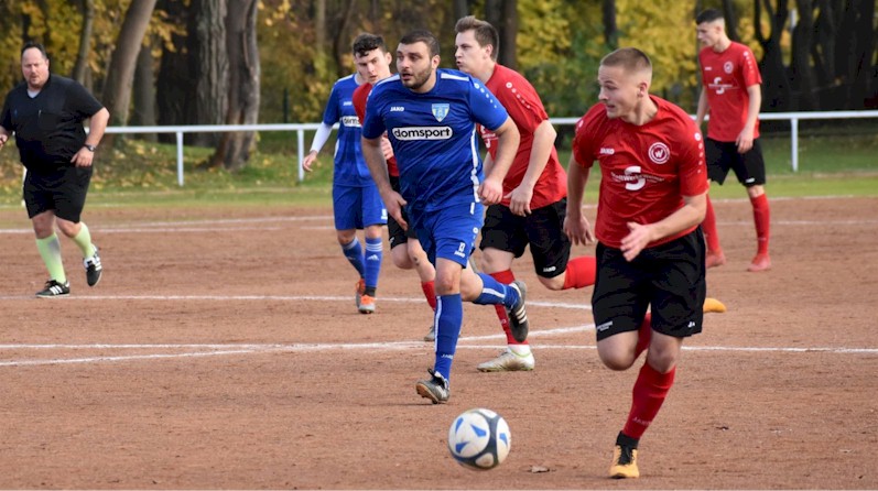 Hart erkämpfter Derbysieg - Herren schlagen Empor 2:0 Hart erkämpfter Derbysieg - Herren schlagen Empor 2:0