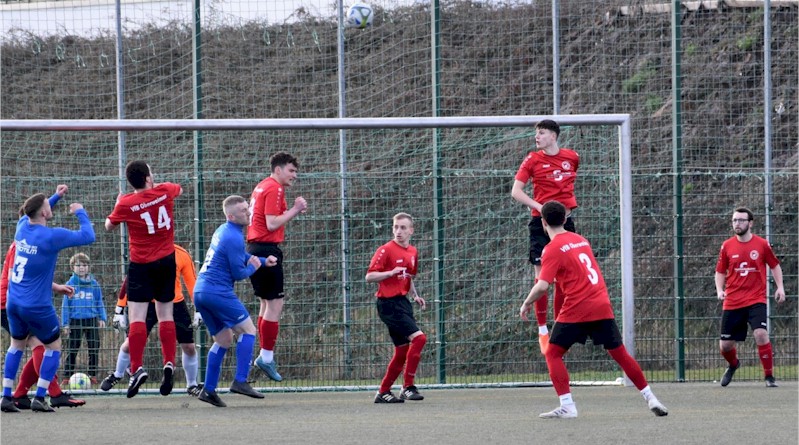 Herren vom VfB Oberweimar verlieren gegen Stadtilm Herren vom VfB Oberweimar verlieren gegen Stadtilm
