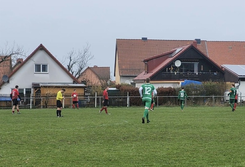 Grether hält den Sieg fest - Herren gewinnen auswärts 1:0