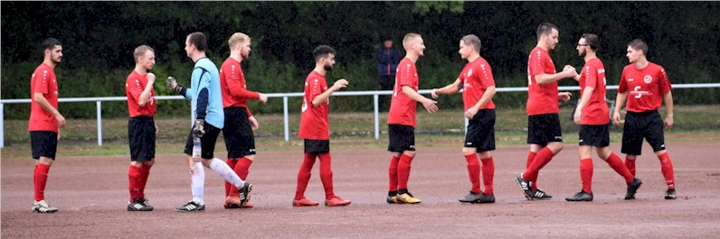 Herren vom VfB Oberweimar siegen auf der Falkenburg gegen Eintracht Obernissa