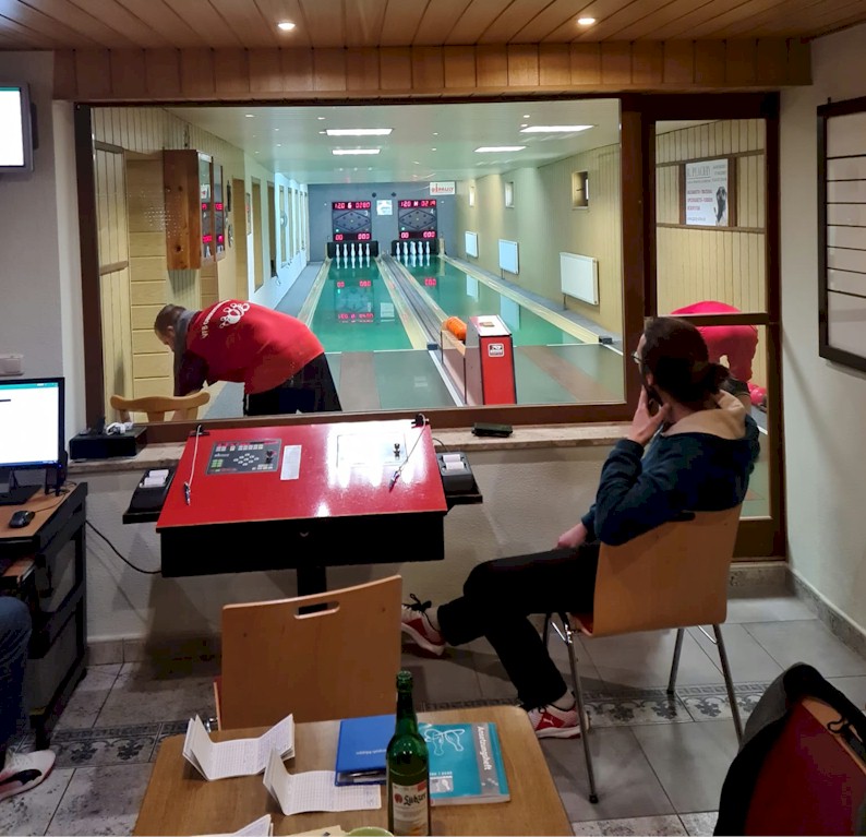 Erste Kegelmannschaft - Niederlage trotz Mannschaftsrekord