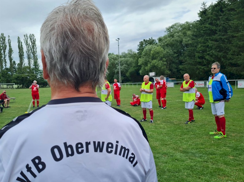 Unsere Gehfußballer im Einsatz Unsere Gehfußballer im Einsatz