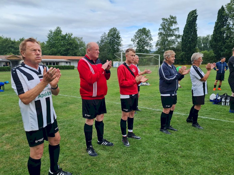 Unsere Gehfußballer im Einsatz Unsere Gehfußballer im Einsatz