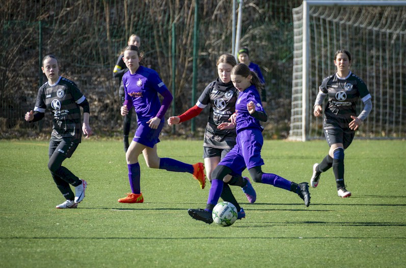 C-Juniorinnen zu Gast in der Kumpelschmiede