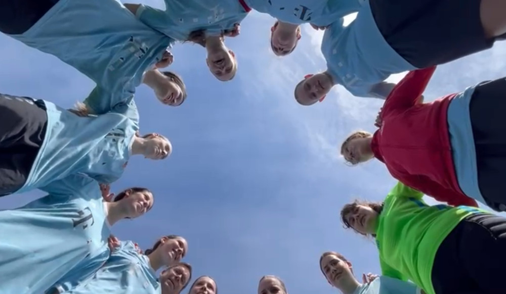 Sieg im letzten Punktspiel Sieg im letzten Punktspiel