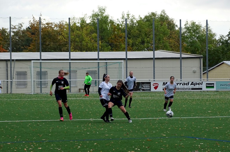 Freundschaftsspiel gegen Falke Sachsenbrunn