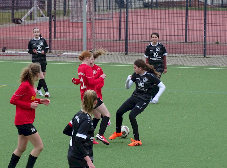 Testspiel im neuen Trikot