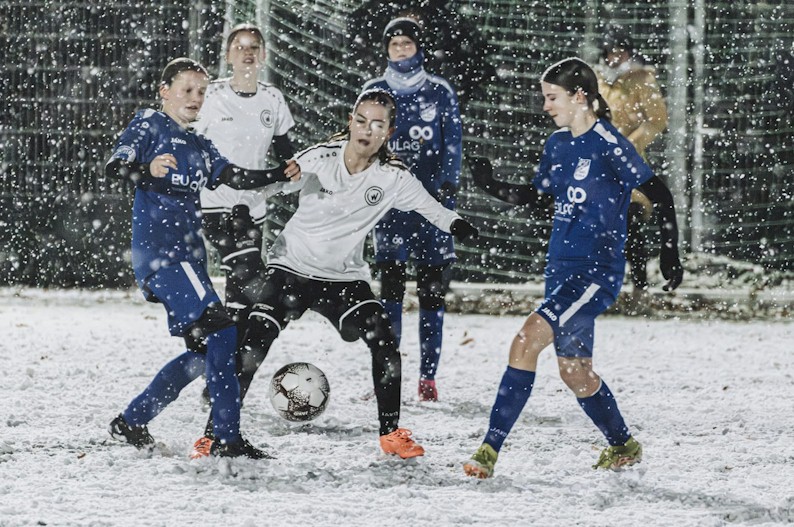 Knappe Niederlage im Schneegestöber Knappe Niederlage im Schneegestöber