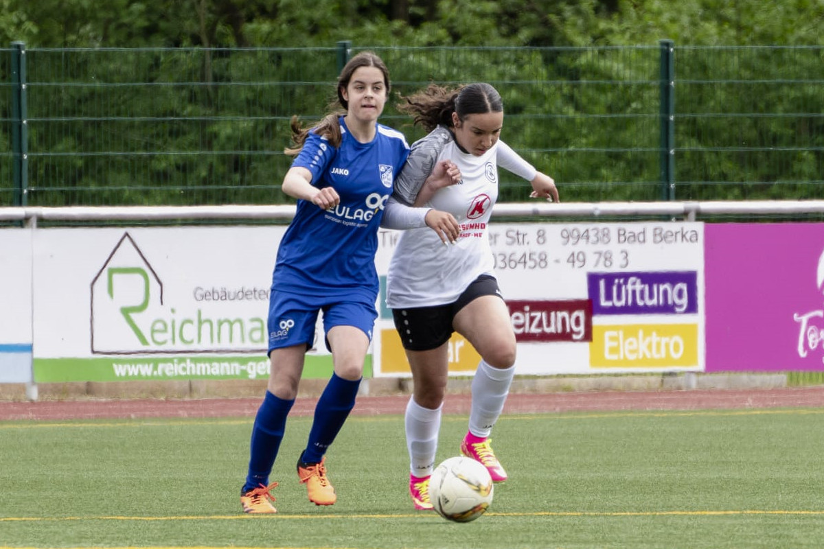 Sieg und Tabellenführung Sieg und Tabellenführung